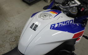 BMW R1250RS 2023