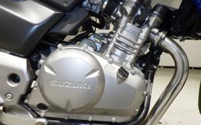 SUZUKI GSR250S