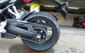 HONDA CBR650R E-Clutch 2024 RH17