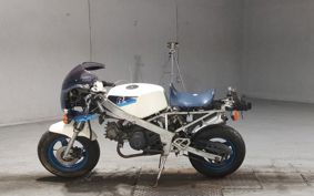 SUZUKI GYAGU LA41A