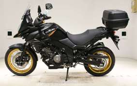 SUZUKI DL650 ( V-Strom 650 ) XT 2026 C733M