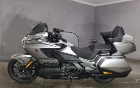 HONDA GL1800 TOUR DCT 2025 SC79