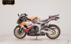 HONDA CBR1000RR 2007 SC57