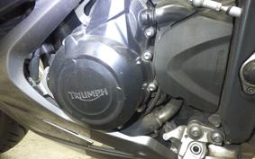 TRIUMPH DAYTONA 675 2015