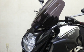 DUCATI DIAVEL AMG 2012 ZDMG102JACB