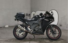HONDA CBR125R JC50