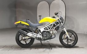 HONDA VTR 250 MC33
