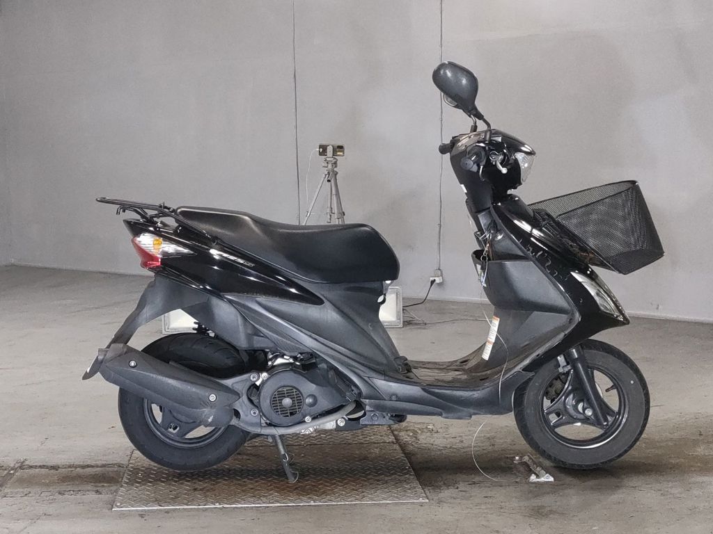 Фото Suzuki ADDRESS V125 с японского аукциона