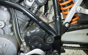 KTM 950 SUPERMOTO 2007