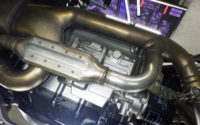 SUZUKI Vｽﾄﾛｰﾑ1000A 2016 VU51A