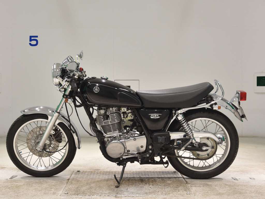 Фото Yamaha SR400 Gen.4 2017 с японского аукциона