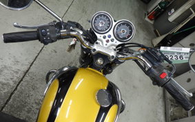 TRIUMPH BONNEVILLE T100 2006