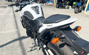 SUZUKI GSR750 2013 C5112