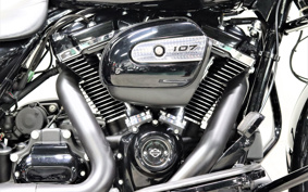 HARLEY FLHRXS 2017 KVC