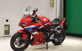 HONDA CB650R E-Clutch 2026 RH17