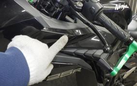 KAWASAKI ZX-25R 2005 ZX250E