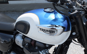 TRIUMPH BONNEVILLE T100 2016 DAD70G