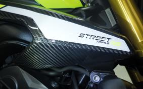 TRIUMPH STREET TRIPLE MOTO 2023
