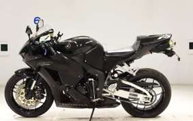 HONDA CBR600RR GEN 3 PC40