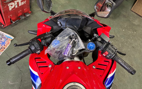 HONDA CBR250RR MC51