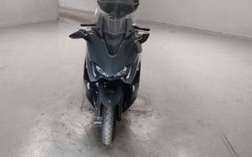 YAMAHA T-MAX 560 SJ19J