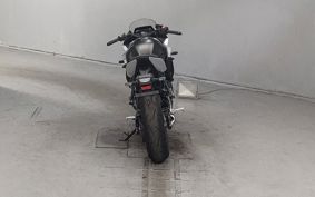 SUZUKI GSX-8R EM1AA