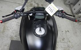 DUCATI DIAVEL DARK 2015