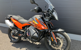KTM 890 ADVENTURE	 2022 TS640