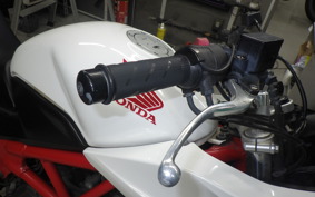 HONDA VTRF250 MC33