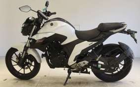 YAMAHA FZ25