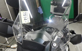 SUZUKI Vｽﾄﾛｰﾑ1000XTA 2019 VU51A