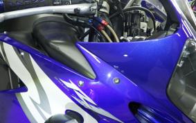 YAMAHA YZF-R1 2004