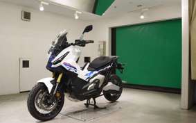 HONDA X-ADV 750 2026 RH21