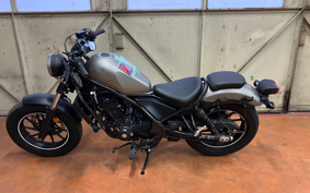 HONDA REBEL MC49