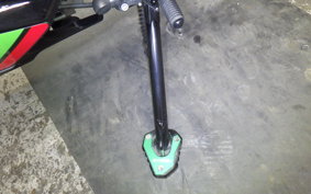 KAWASAKI ZX-25R 1982 ZX250E