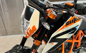 KTM 690 DUKE R 2013 LDU40
