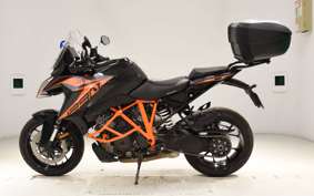 KTM 1290 SUPER DUKE GT 2022