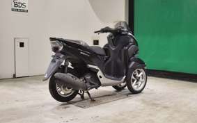 YAMAHA TRICITY 125 1997 SE82J