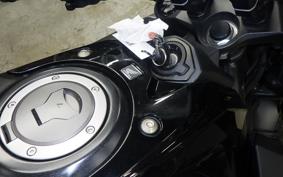 HONDA CB650R E-Clutch 2025 RH17