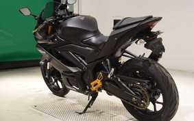 YAMAHA YZF-R25 A 2018 RG43J