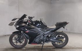 YAMAHA YZF-R25 RG10J