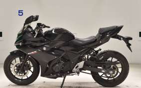 SUZUKI GSX250R 2025
