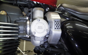 TRIUMPH BONNEVILLE BOBBER 2022