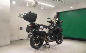 SUZUKI Vｽﾄﾛｰﾑ250 2004