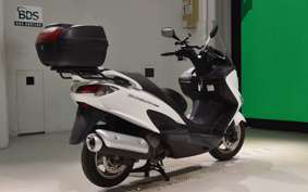 SUZUKI SKYWAVE 200 (Burgman 200)