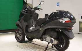 PIAGGIO MP3 250