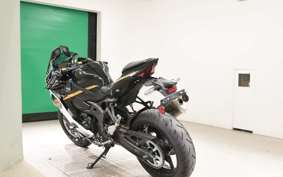 KAWASAKI ZX-4R SE 2025