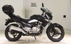 SUZUKI GSR250 2005