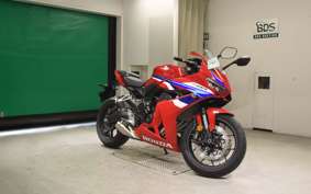 HONDA CB650R E-Clutch 2025 RH17