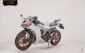 KAWASAKI NINJA ZX-6R A 2026 ZX636J